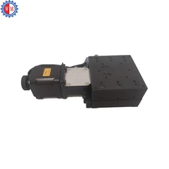 Etapa de traducción X motorizada